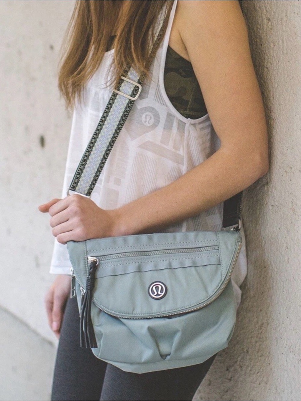 Lululemon Festival Bag Crossbody Purse Earl Grey E-6